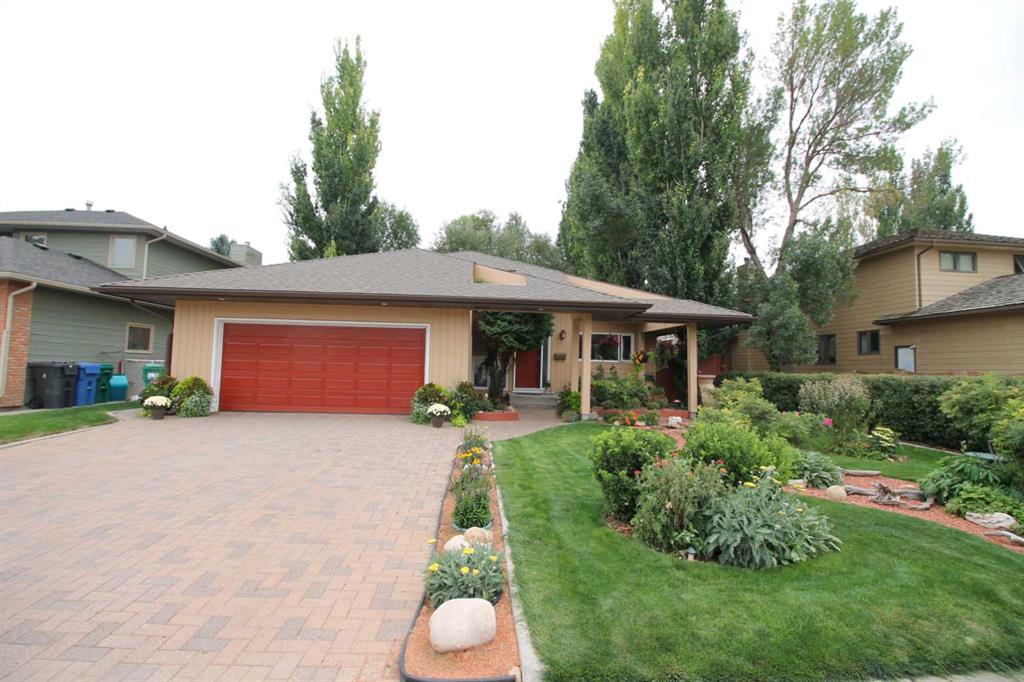 Picture for 18 Coachwood Road W