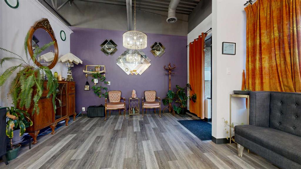 Picture for 1631 Cedar Road S