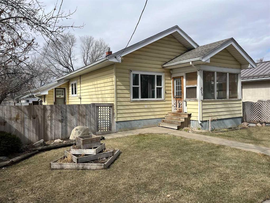 Picture for 426 12B Street N