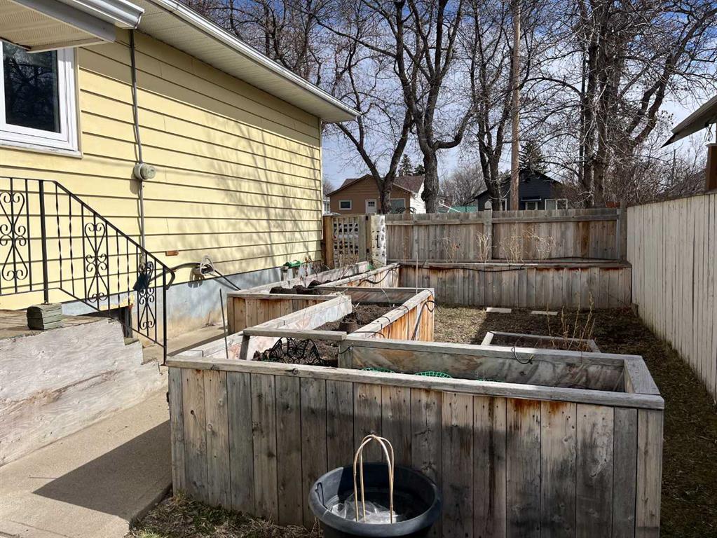 Picture for 426 12B Street N