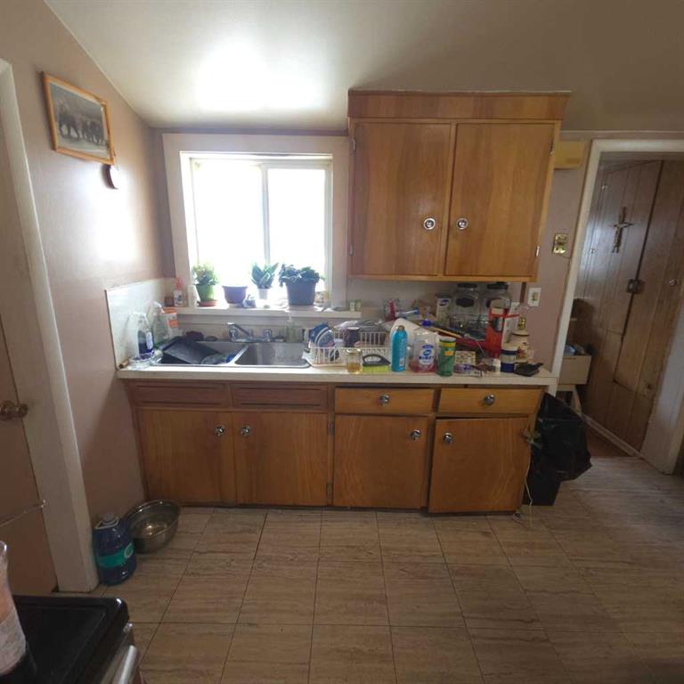 Picture for 6710 17 Avenue 