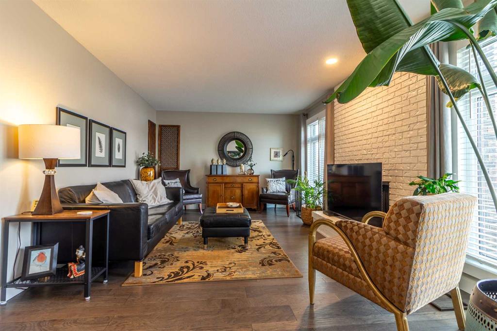 Picture for 2301 20 Street N  