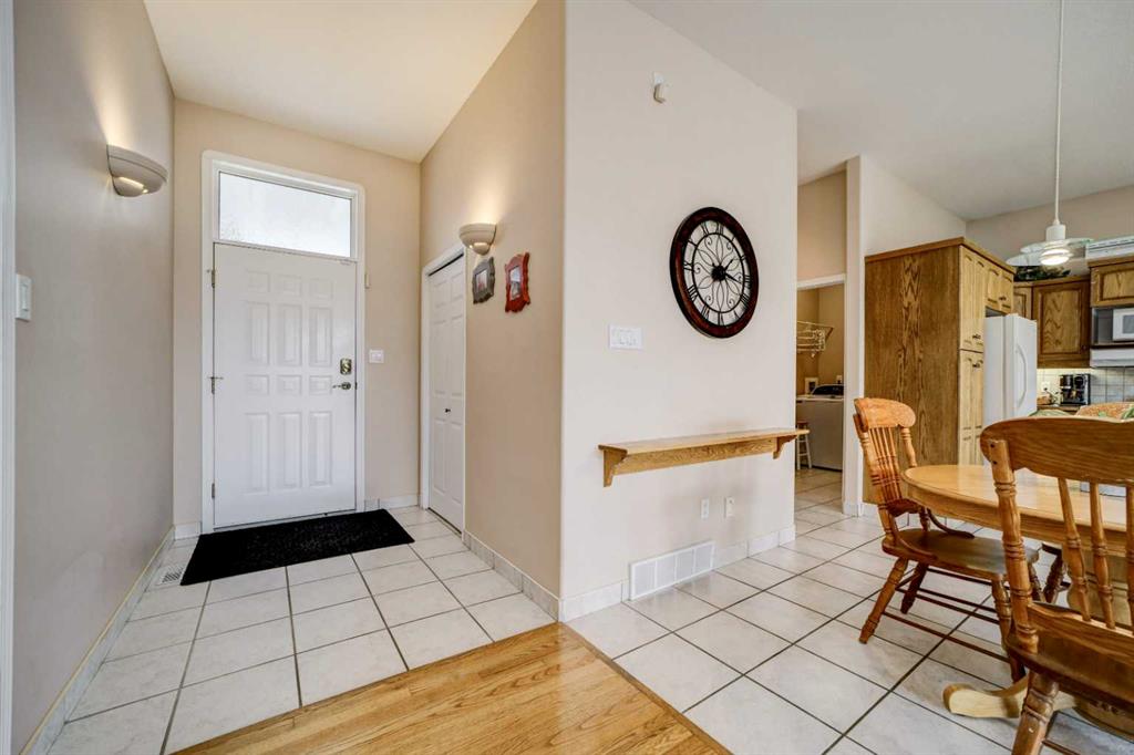 Picture for 50 Sarcee Place W