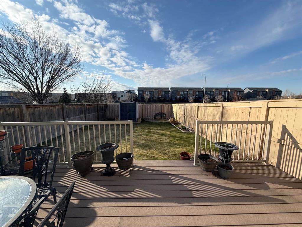 Picture for 755 Silkstone Close W