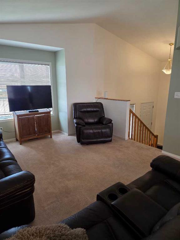 Picture for 4 St James Boulevard N