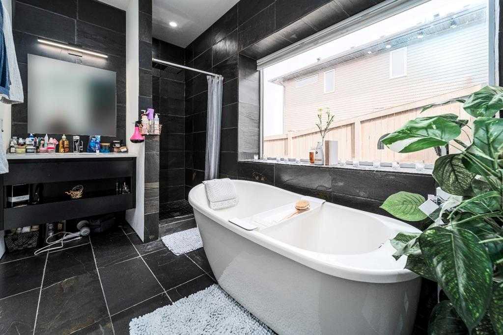 Picture for 2, 351 Skeena Crescent W