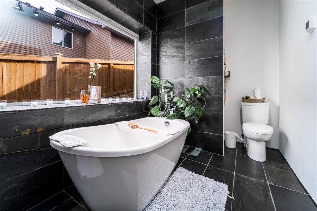 Picture for 2, 351 Skeena Crescent W