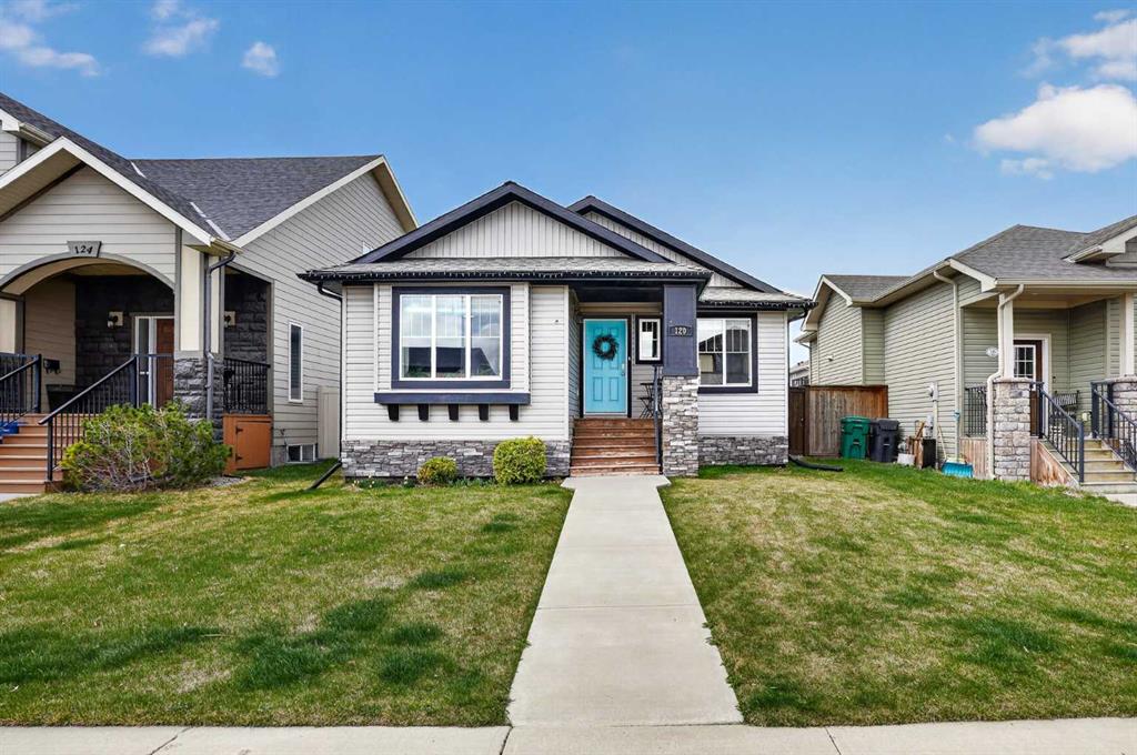 Picture for 120 Mt Sundance Crescent W