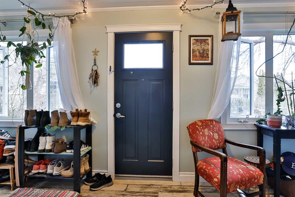 Picture for 628 7 Street S