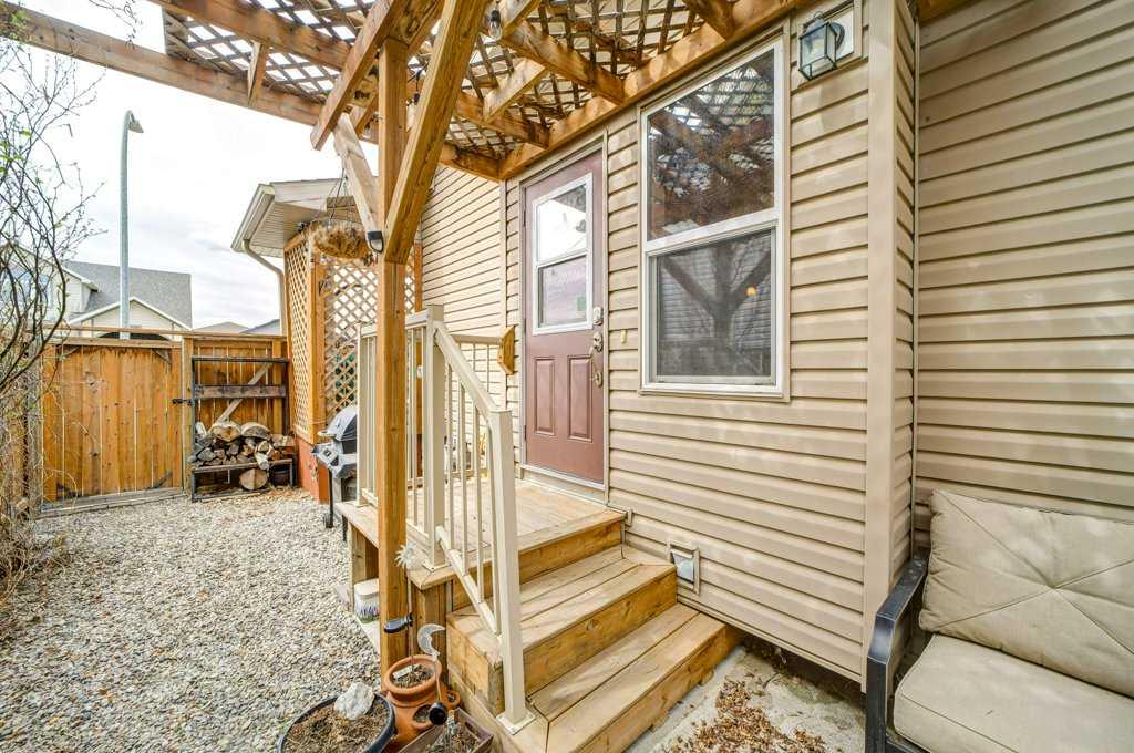 Picture for 121 Mt Sundance Crescent W