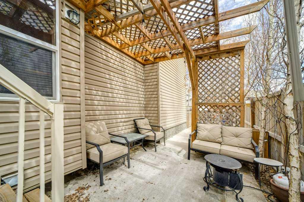 Picture for 121 Mt Sundance Crescent W