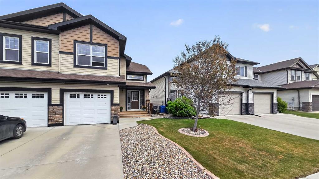 Picture for 751 Silkstone Close W