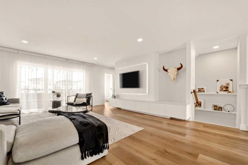 Picture for 1048 Coalbrook Gate W