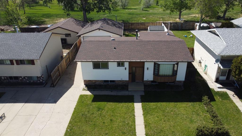 Picture for 53 Collins Crescent SE