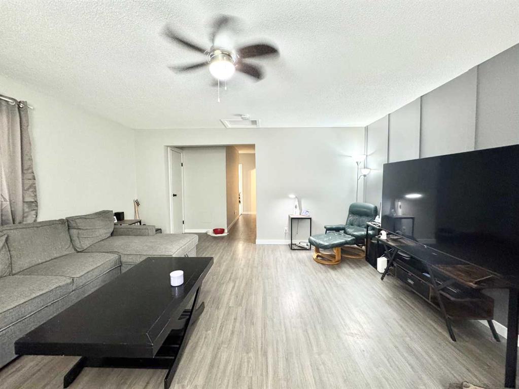 Picture for 640 12 Street N