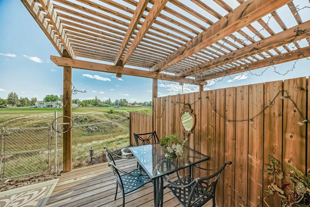 Picture for 1, 1584 Stafford Drive N