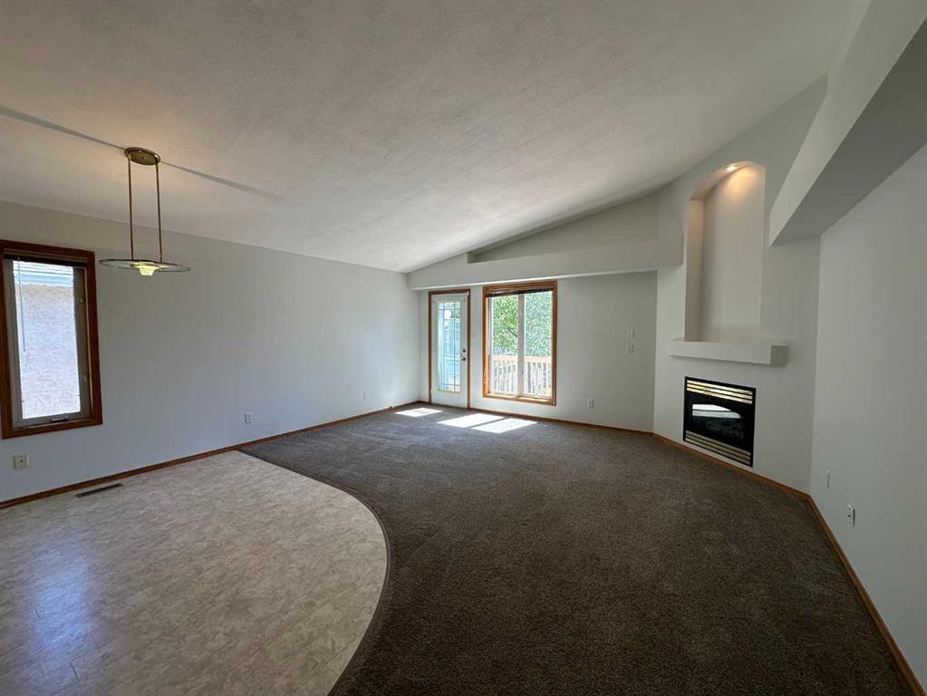 Picture for 252 Red Crow Boulevard W