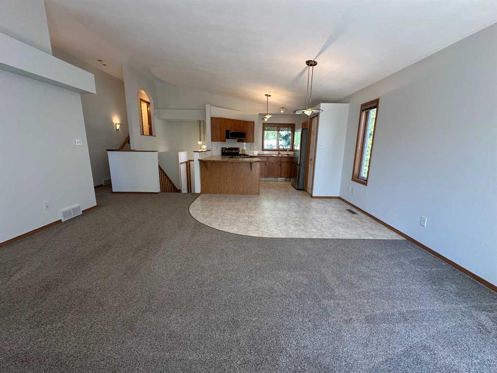 Picture for 252 Red Crow Boulevard W