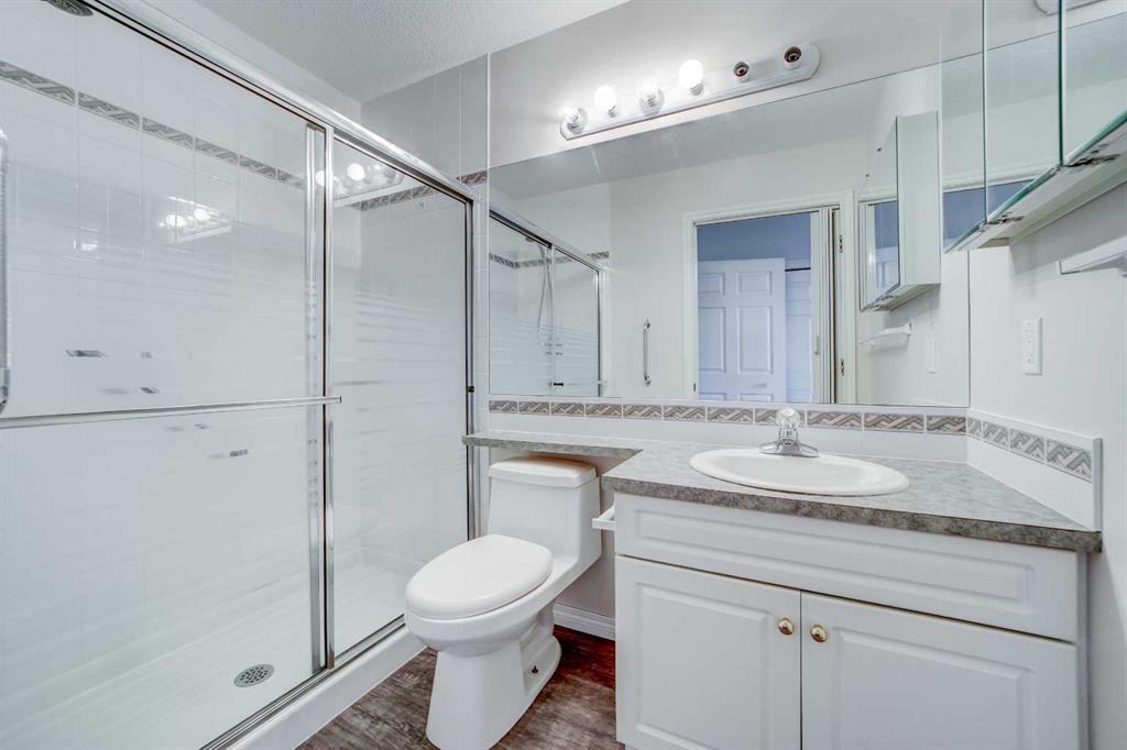 Picture for 103, 6 Skyline Crescent  https://www.cirrealty.ca/reb/ldar/1/A2265771_12.jpg