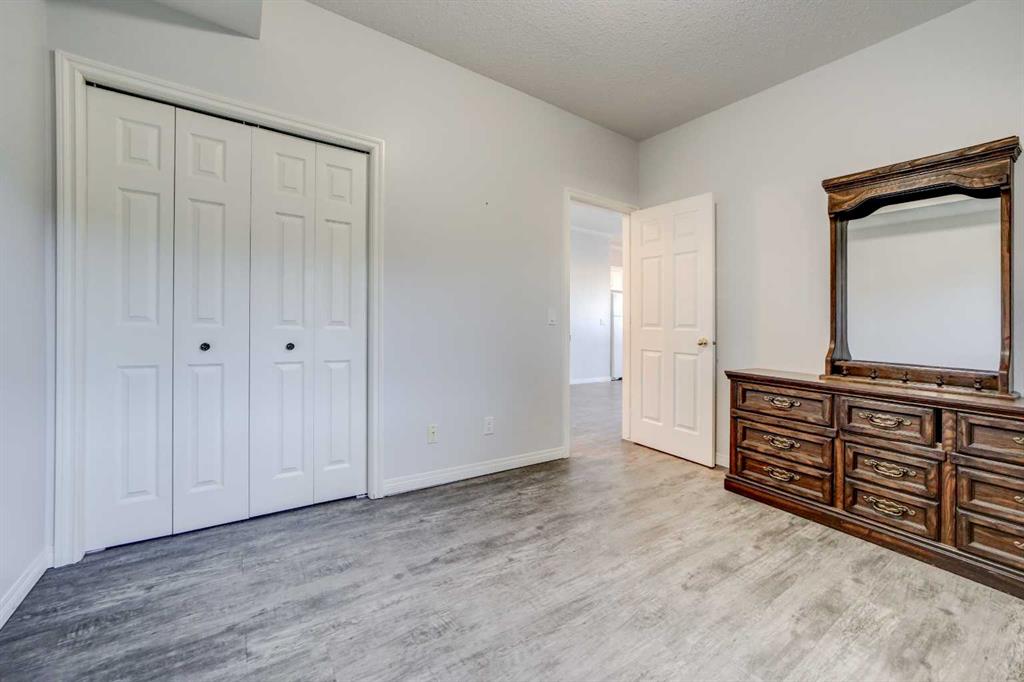 Picture for 103, 6 Skyline Crescent  https://www.cirrealty.ca/reb/ldar/1/A2265771_27.jpg