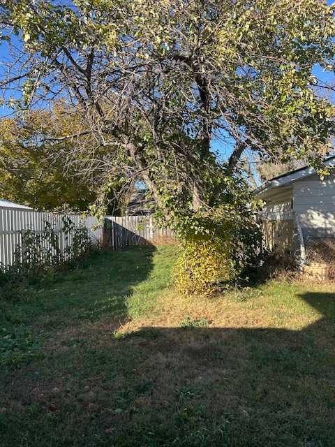 Picture for 4817 51 Avenue 