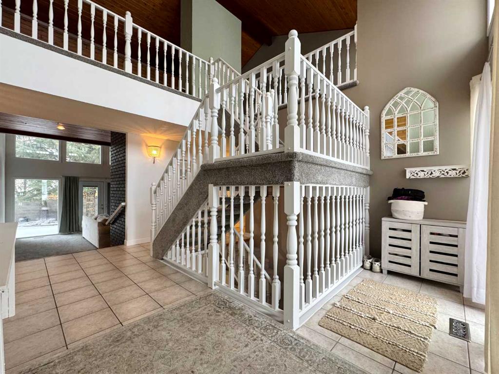 Picture for 133 Laval Court W