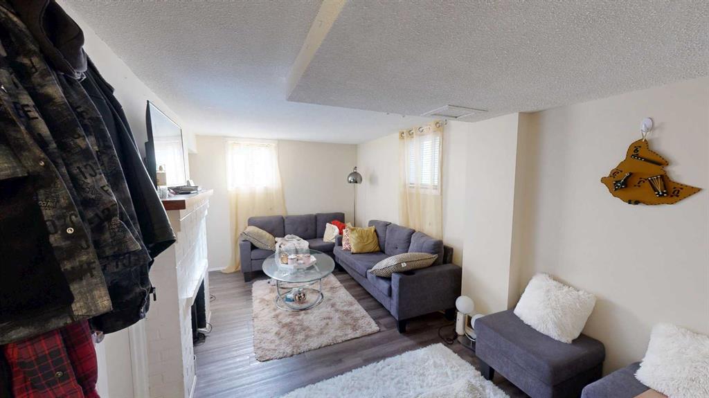 Picture for B, 1212 7 Avenue S