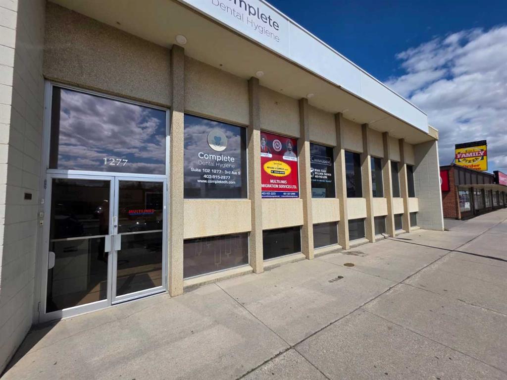 Picture for 202, 1277 3 Avenue S