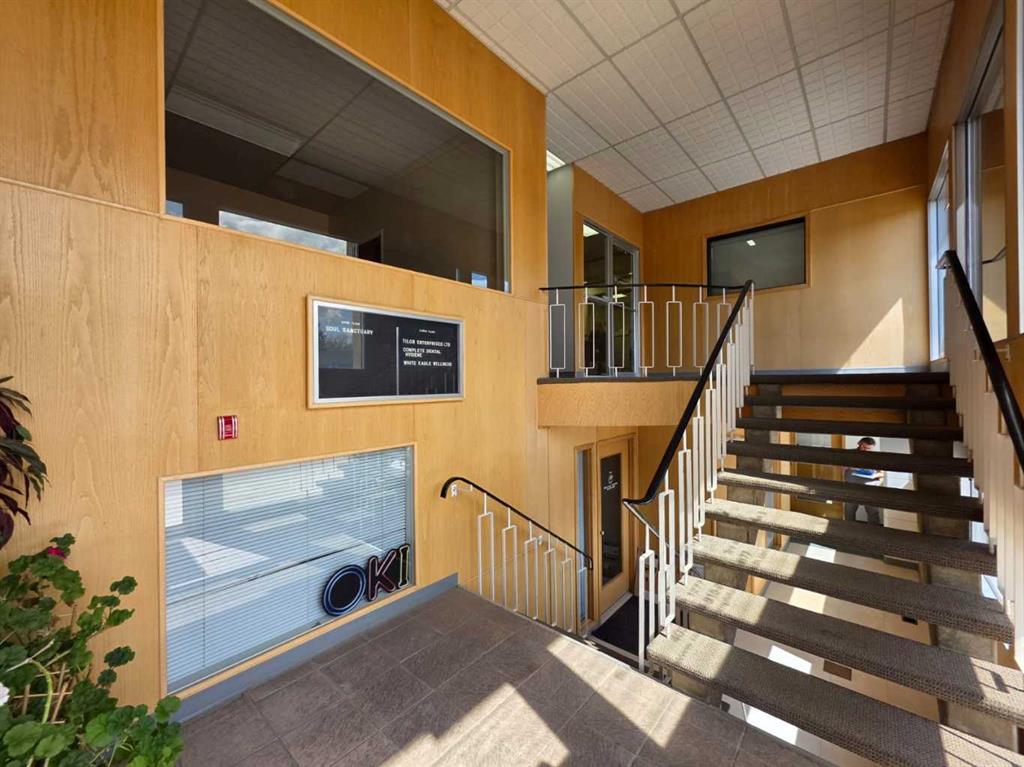 Picture for 202, 1277 3 Avenue S