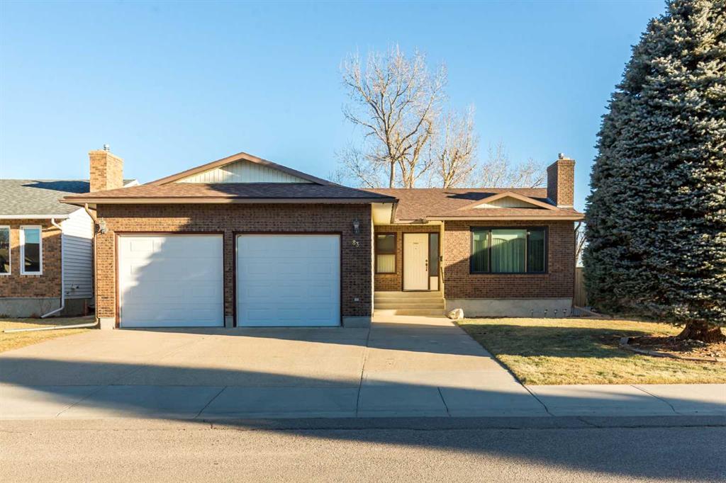 Picture for 83 Elm Crescent S