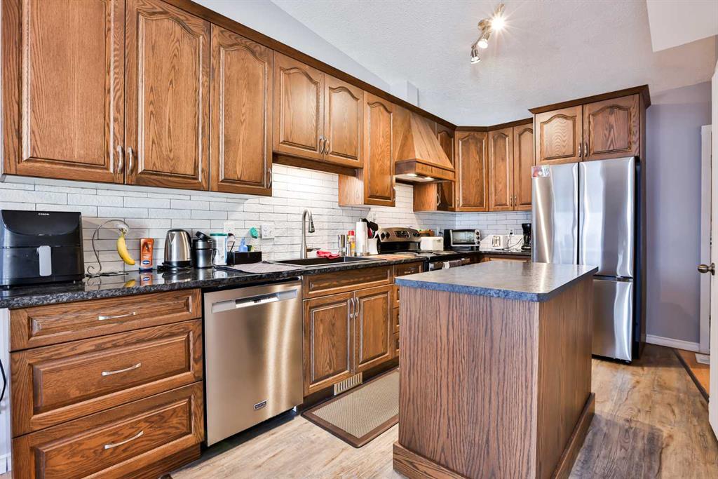 Picture for 2, 135 Jerry Potts Boulevard W