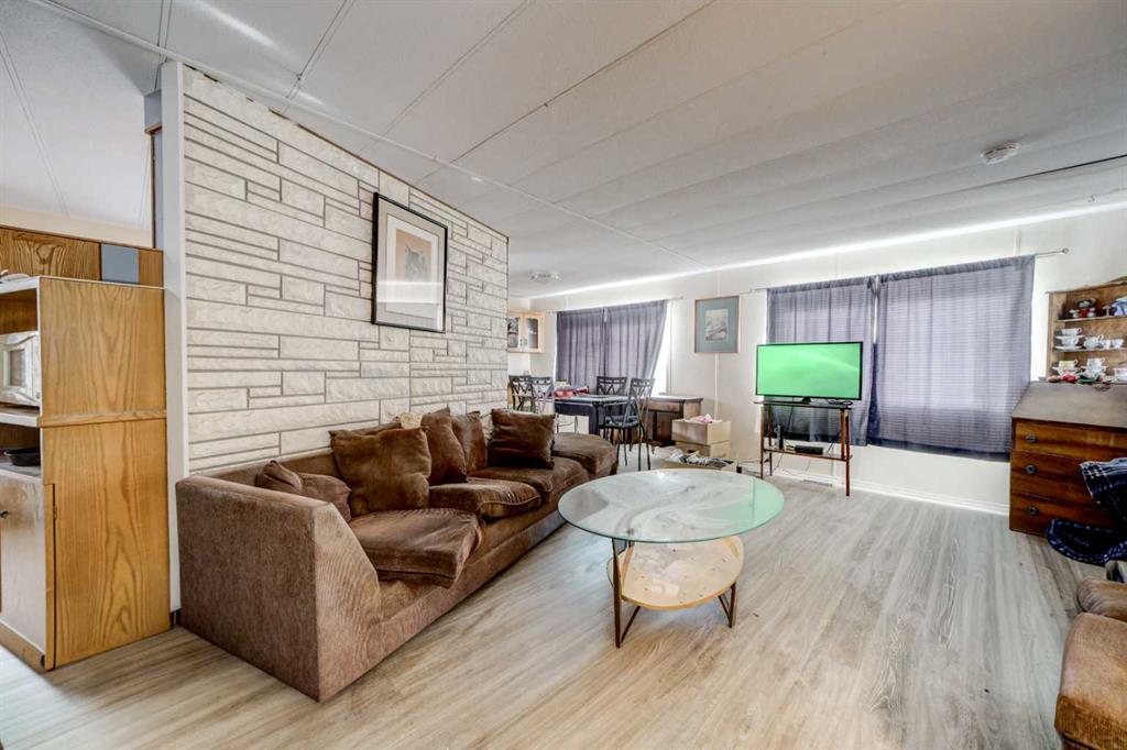 Picture for 55, 1410 43 Street S