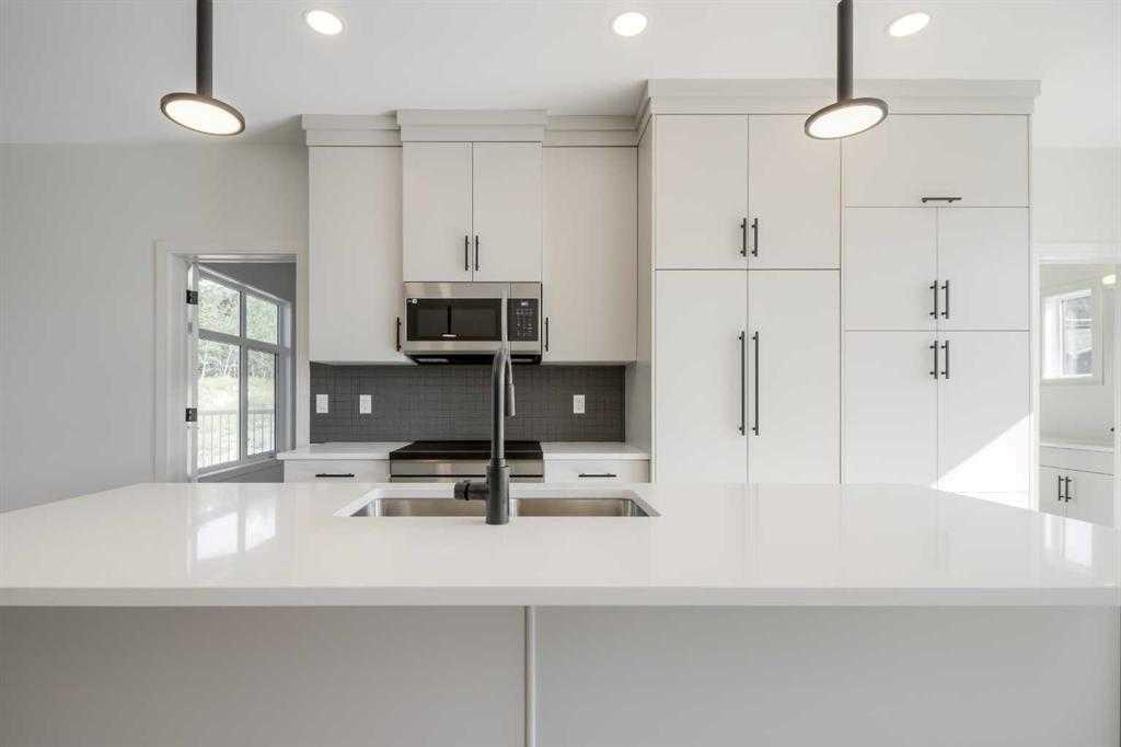 Picture for 8603 25 Avenue 