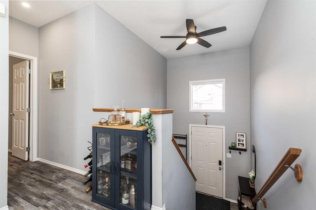 Picture for 29, 295 Blackfoot Road W