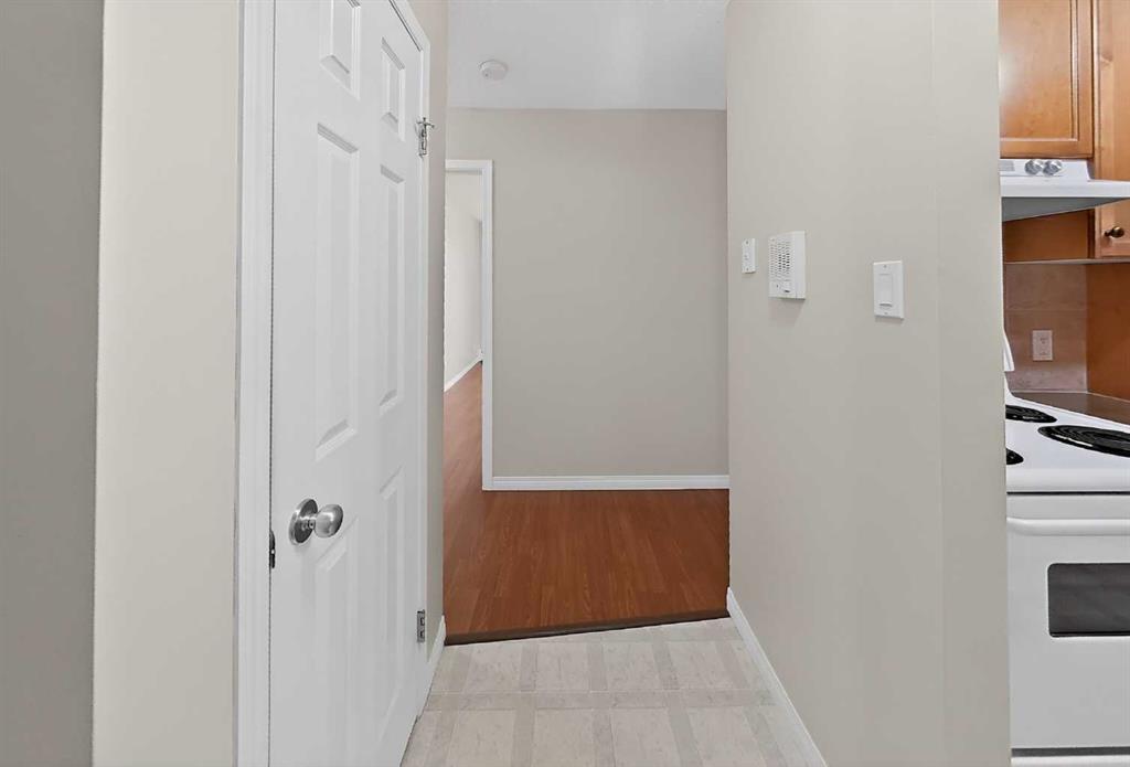 Picture for H202, 2004 13 Avenue N