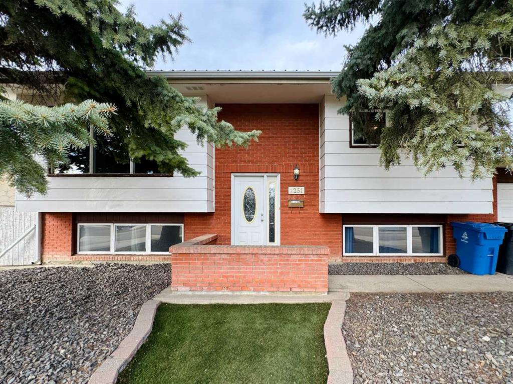 Picture for 1251 St Catherine Road N