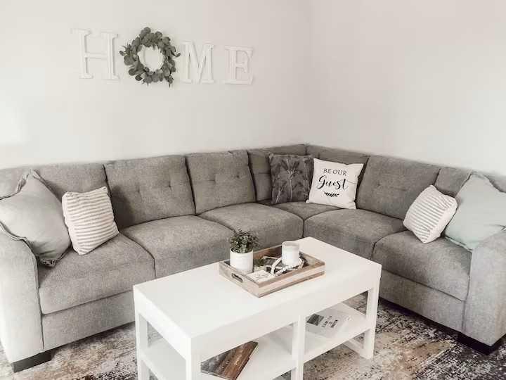 Picture for 309 28 Street S