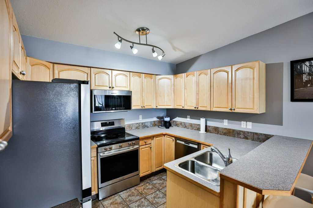 Picture for 132, 23 Chilcotin Lane W