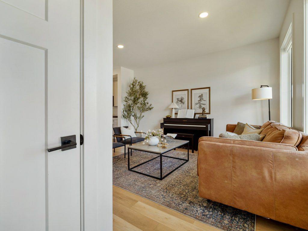 Picture for 4363 Fairmont Gate S