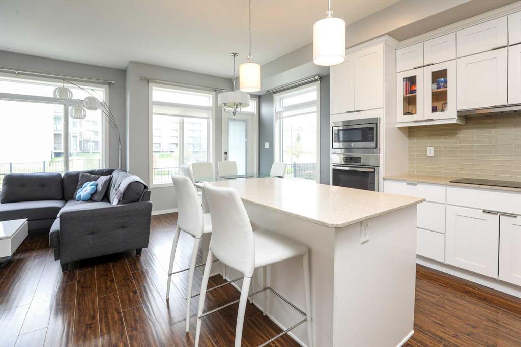 Picture for 6, 462 Highlands Boulevard W