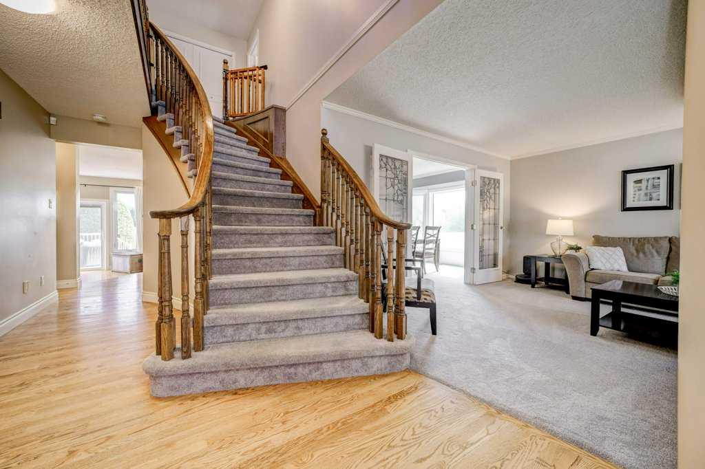 Picture for 27 Niska Place W