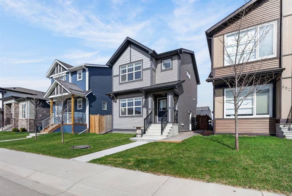 Picture for 848 Chinook Gate Parade SW