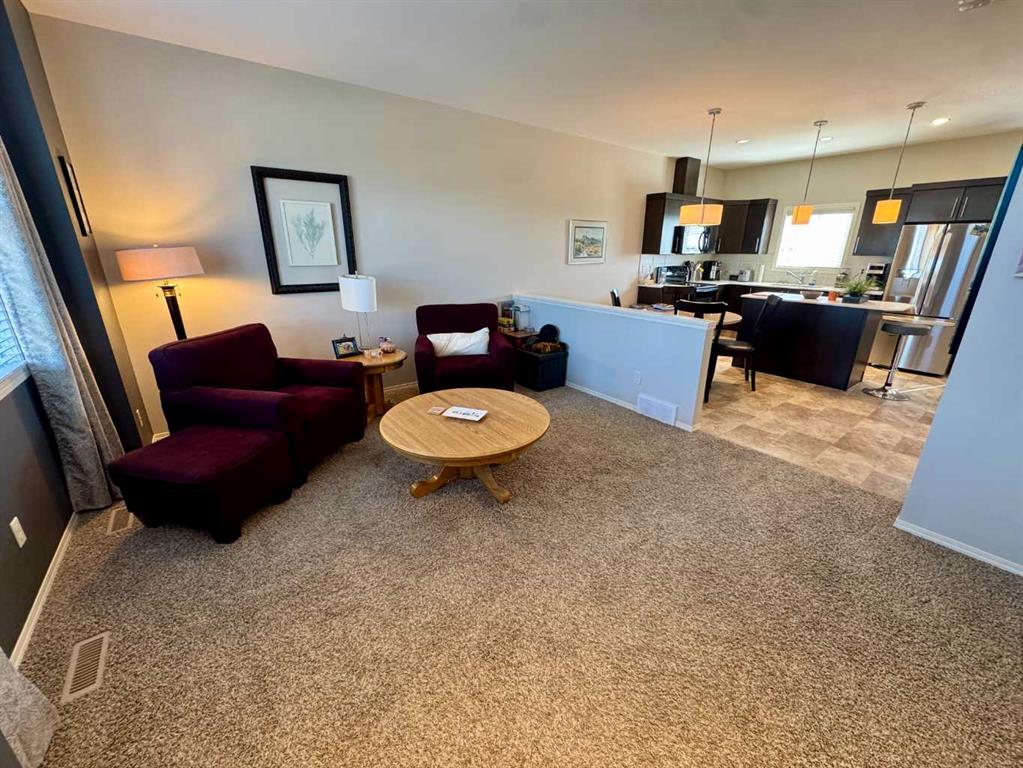 Picture for 183 Lynx Road N