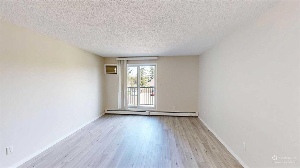 Picture for 202, 405 Columbia Boulevard W