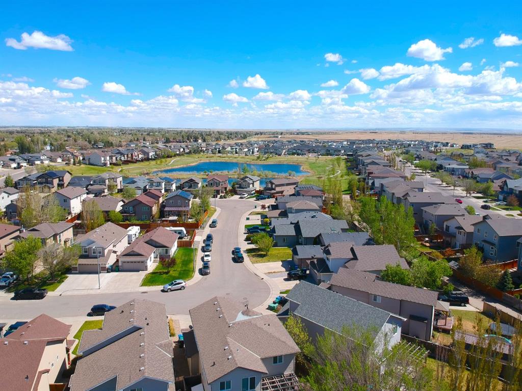 Picture for 230 Firelight Crescent W