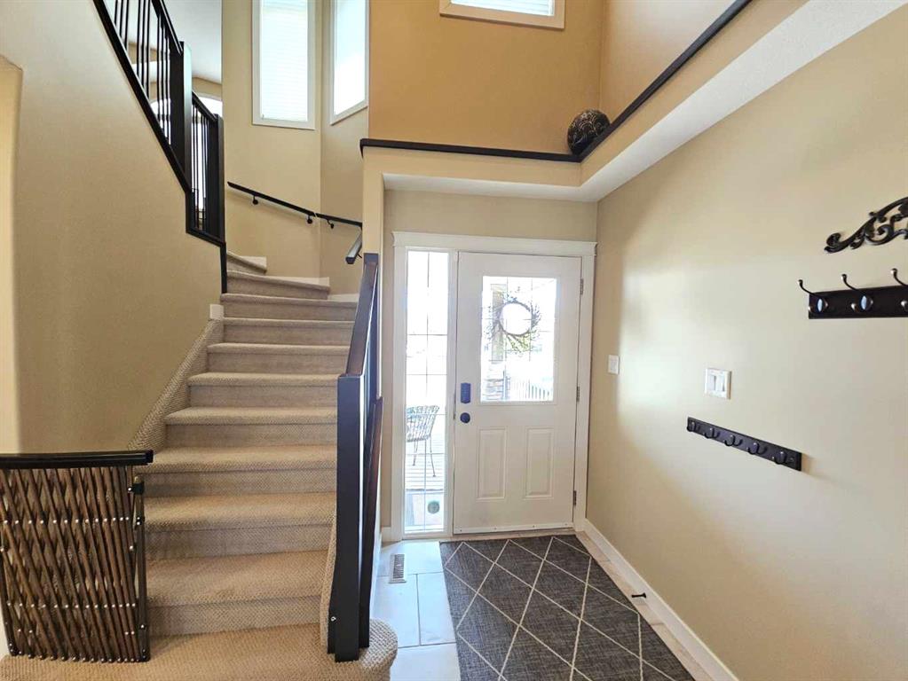Picture for 230 Firelight Crescent W