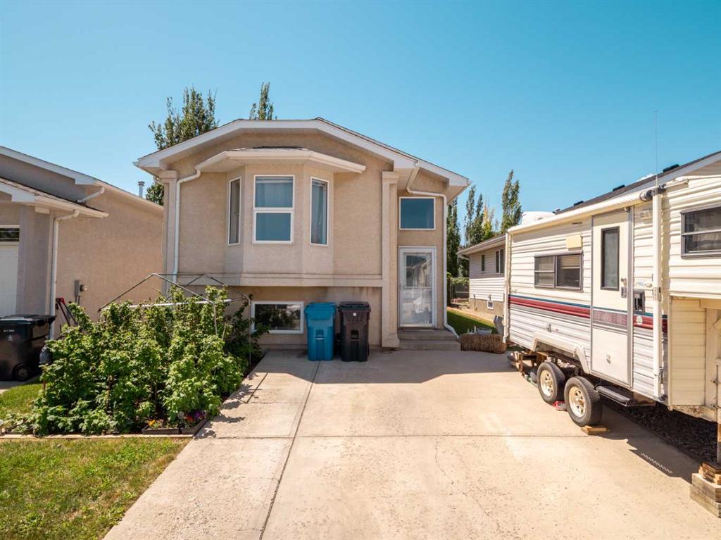 Picture for 76 Blackfoot Crescent W