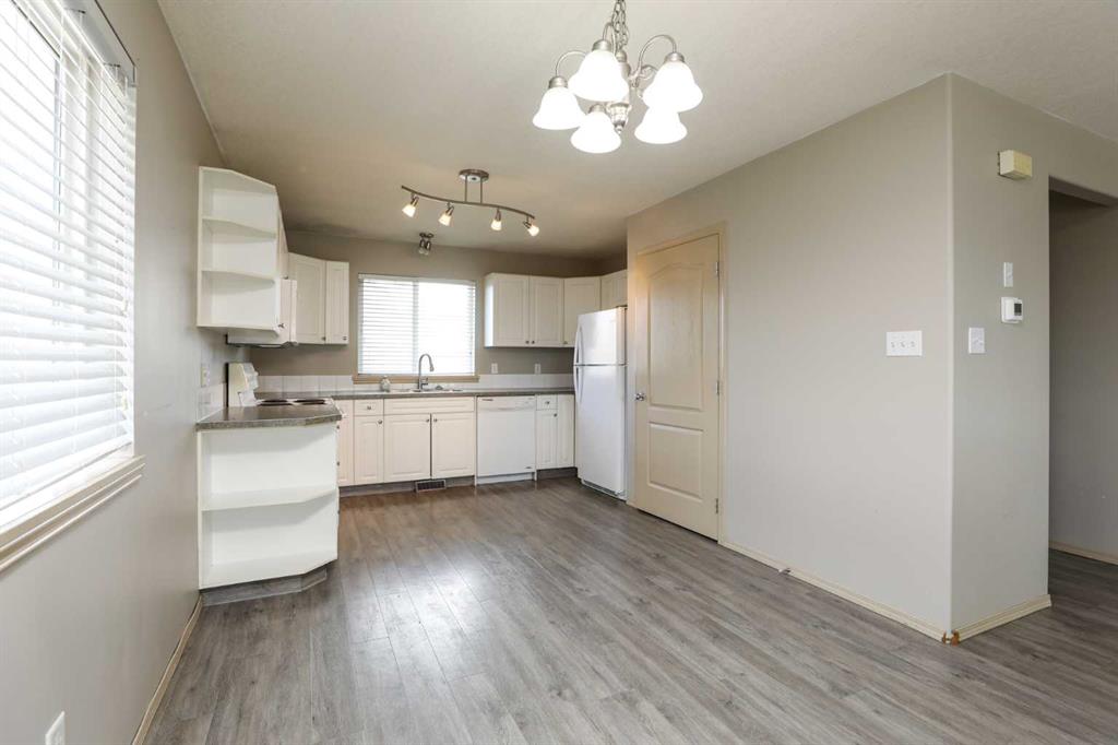 Picture for 857 Blackfoot Terrace W