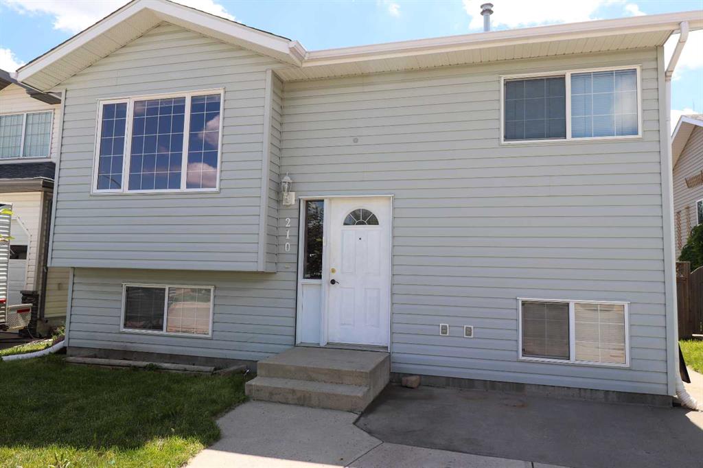 Picture for 210 Chilcotin Road W
