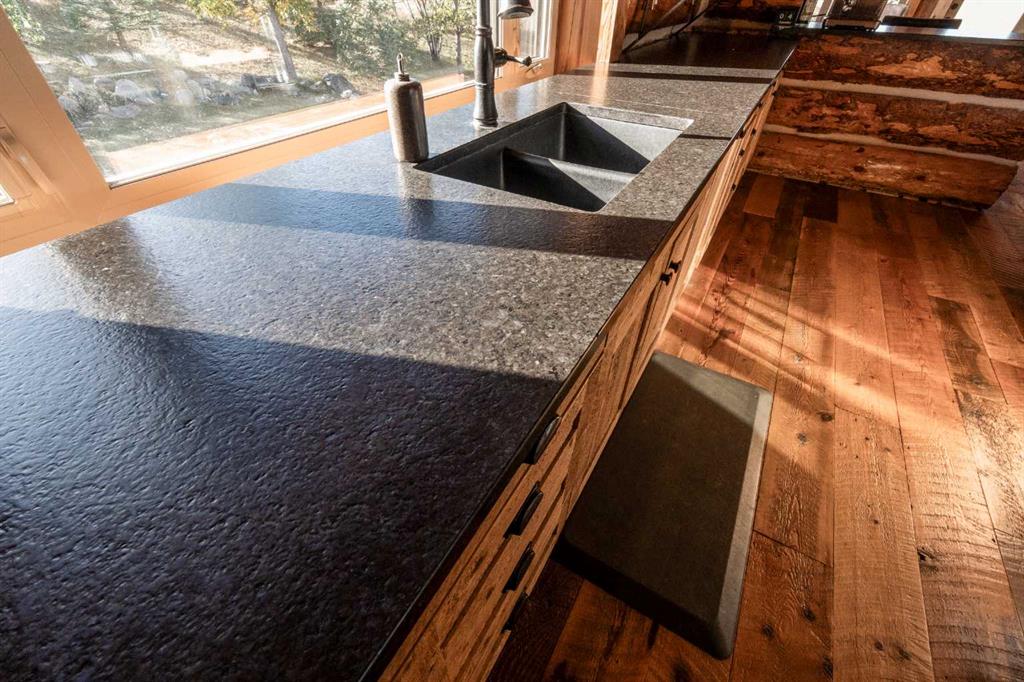 Picture for 104103 Range Rd 20-1A   https://www.cirrealty.ca/reb/ldar/2/A2246042_25.jpg